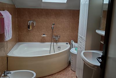 Casa multifunctionala - Semicentral - 5