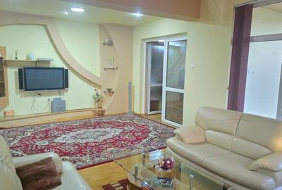 Casă cu 6 camere cu Teren 3125 Mp în 22 Decembrie - 3