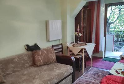 Garsoniera cu balcon la parter zona Gojdu - 4