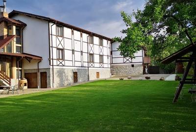Vila/Pensiune cu 12 camere teren de 2.000 mp de vanzare in Campulung Muscel Arge - 1