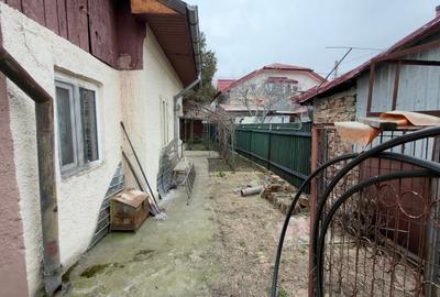 Casă cu 4 camere cu Canalizare în Semicentral - 6