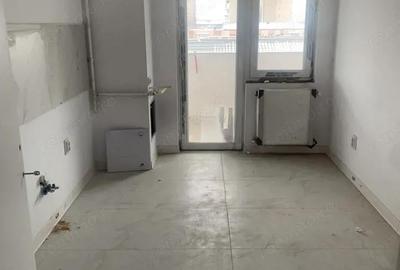 Apartament cu 4 camere decomandat în George Enescu