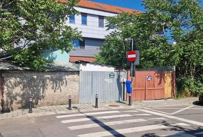 Teren Construcții intravilan de 412 mp, în Tei - 3