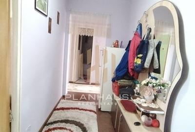 Apartament 2 camere, decomandat etaj 2 ,garaj inclus - 10