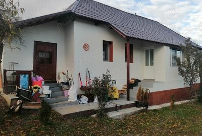 Casă cu 3 camere cu Teren 900 Mp în Sânmihaiu Almașului - 4