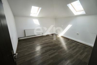 Casă individuală cu 6 camere cu Canalizare în Ultracentral - 11
