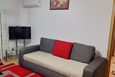 Apartament cu 3 camere semidecomandat în Central - 2