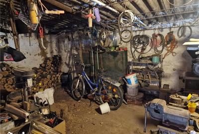 Casă cu 1 camere cu Teren 2676 Mp în Șimian - 2