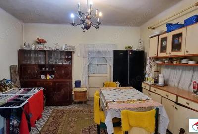 Casă cu 3 camere cu Teren 1440 Mp în Corod - 1