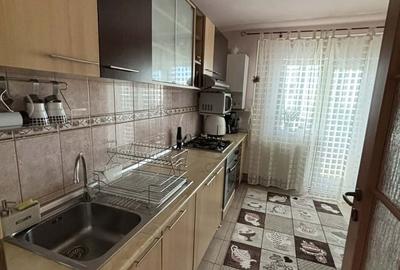 Apartament cu 2 camere decomandat în Central - 2