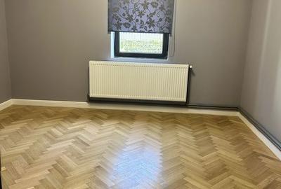 Casă cu 2 camere cu Teren 50 Mp în Titan