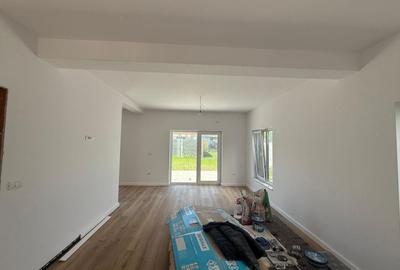 Duplex cu 5 camere cu Canalizare în Dumbrăvița - 2