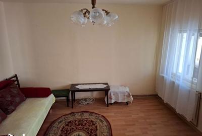 Casă cu 3 camere cu Teren 280 Mp în CFR - 13