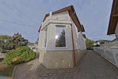 Inchiriez casa cu 6 camere mari si teren de 1400 mp - 3