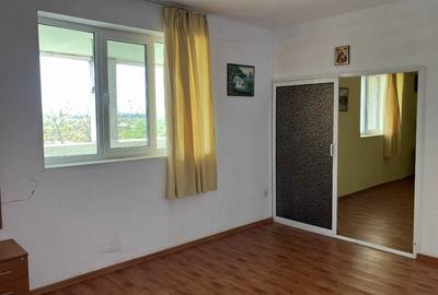Casă cu 5 camere cu Canalizare în Cățelu - 12
