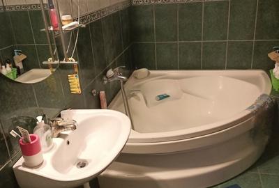 Casă cu 7 camere cu Teren 270 Mp în Rahova - 3