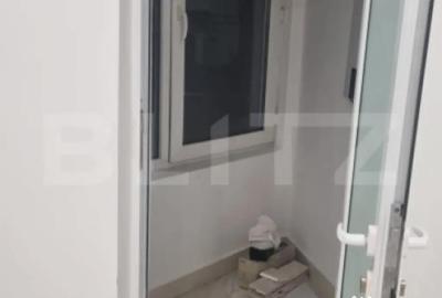 Spațiu comercial, de 72 mp, în Policlinica - 7