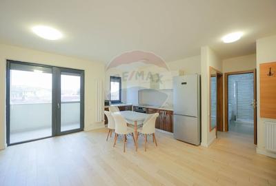 Apartament cu 2 camere decomandat în Ultracentral