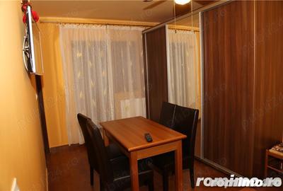 Garsonieră decomandată în Badea Cârțan - 1