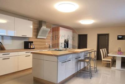 Casa unica, spa?ioasa, in zona centrala a ora?ului... - 21