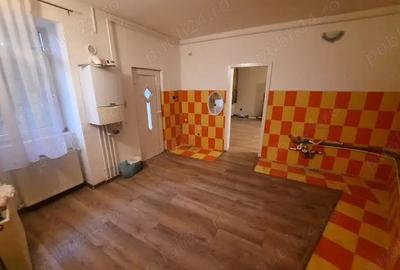 Vand casa in zona centrala Vand casa in zona centrala - 5