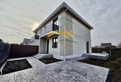 Duplex cu 4 camere cu Canalizare în Utvin - 12