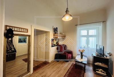 Apartament cu 3 camere semidecomandat în Central - 9