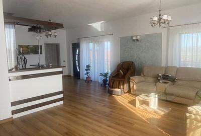 Casă cu 4 camere în Daia - 2