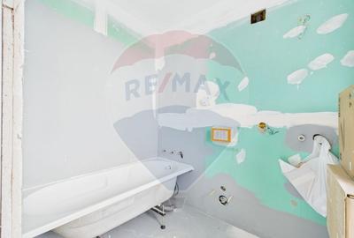 Casă cu 4 camere cu Piscina în Tunari - 30