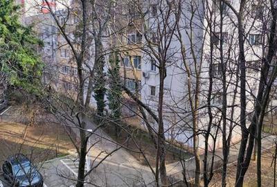 Apartament cu 4 camere decomandat în Berceni - 1