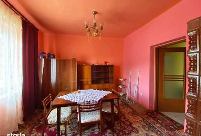 Casă cu 4 camere cu Teren 1230 Mp în Biharia - 2