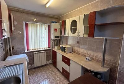 Apartament 4 camere, suprafata generoasa, zona  Dacia - 3