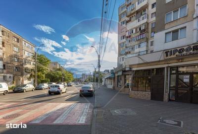 Apartament cu 3 camere decomandat în Mioriței - 16