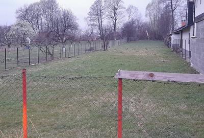 Teren Construcții intravilan de 1379 mp, în Nord - 2