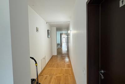 De vanzare Casa\Pensiune,teren 1500 mp. - 3