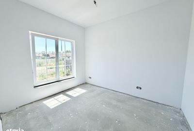 Casă cu 4 camere în Moșnița Veche - 8