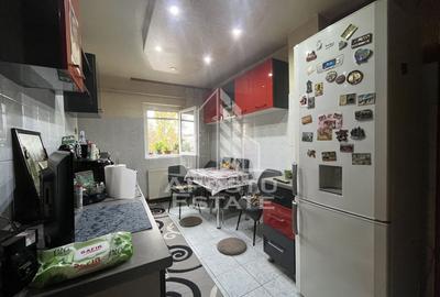 Apartament cu 3 camere,2 bai, etajul 1,centrala proprie,zona Girocului - 5