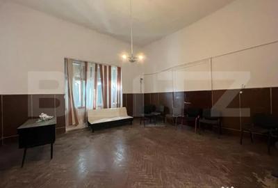 Spațiu comercial, de 80 mp, în Central - 5