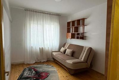 Apartament cu 3 camere semidecomandat în Buzaului - 2