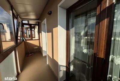 Apartament cu 3 camere decomandat în Nicolina - 5