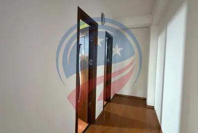 Spațiu comercial, de 730 mp, în Central - 1