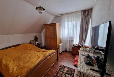 Casă cu 5 camere cu Teren 380 Mp în Nufărul - 13