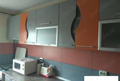 Apartament cu 3 camere decomandat în Central - 1