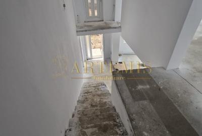 Casa individuala, decomandata, 10 camere, 210 mp., teren 15000mp., zona Centura. - 14