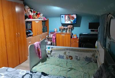 Doua case de vanzare - 7