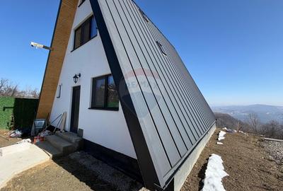 Casă cu 3 camere cu Teren 1850 Mp în Cucuteni - 1