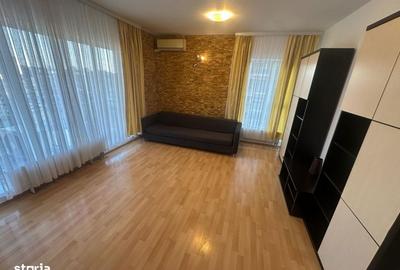 Apartament cu 2 camere decomandat în Titan