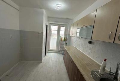 Apartament cu 3 camere decomandat în Micro 18 - 1