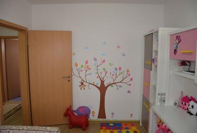 Apartament cu 3 camere semidecomandat, mobilat în Giroc - 9