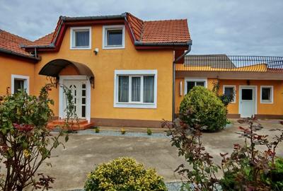 Vilă cu 7 camere, 3 băi, P+M, garaj, terasă, 1130 mp teren, Sântandrei, Bihor. - 22
